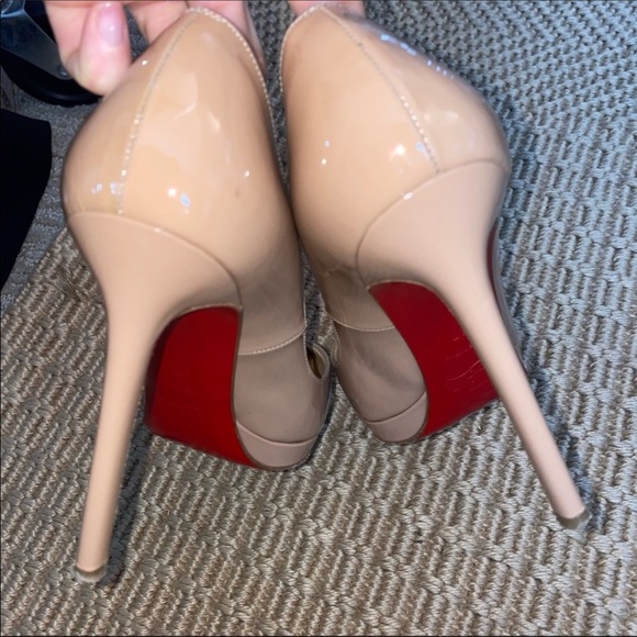 CHRISTIAN LOUBOUTIN || authentic tan patent leather Pigalle heels size 37 USA 7 - Picture 10 of 11